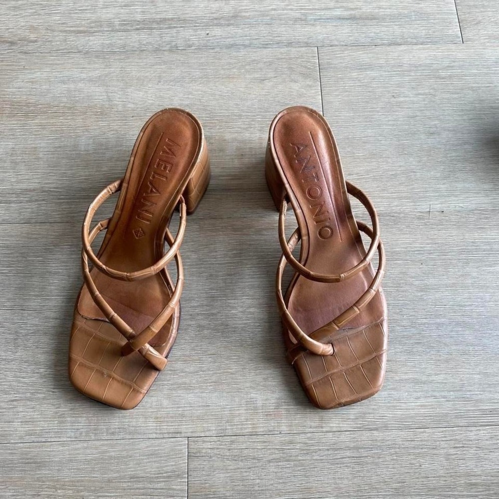 MELANI BROWN HEELS